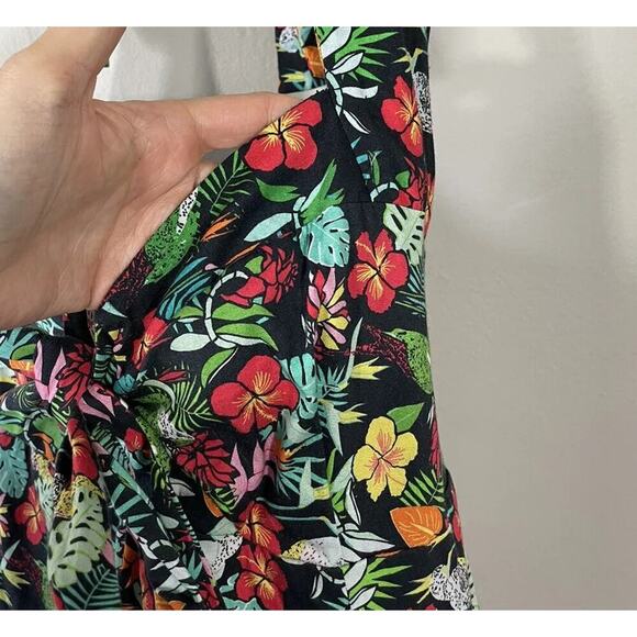 Timeless London Tropical Bird Floral Print Halter Dress Pin Up Size US6 Resort - Picture 8 of 11
